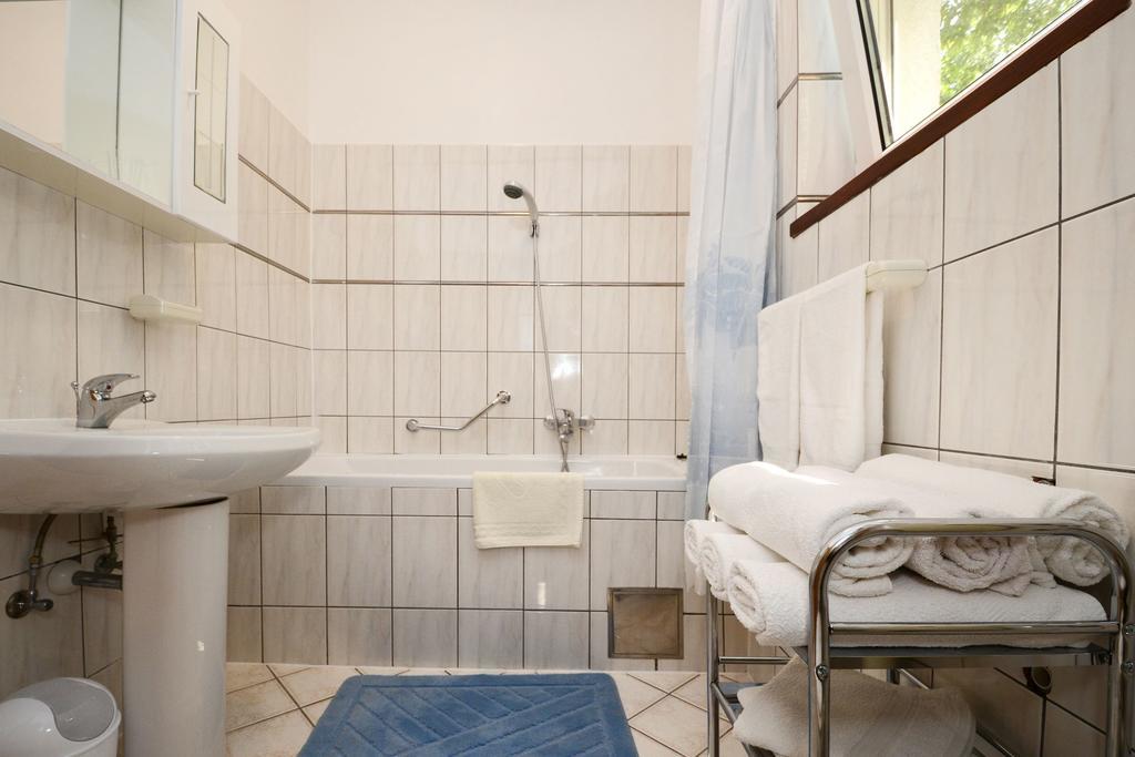 Apartments Tena Poreč Eksteriør bilde