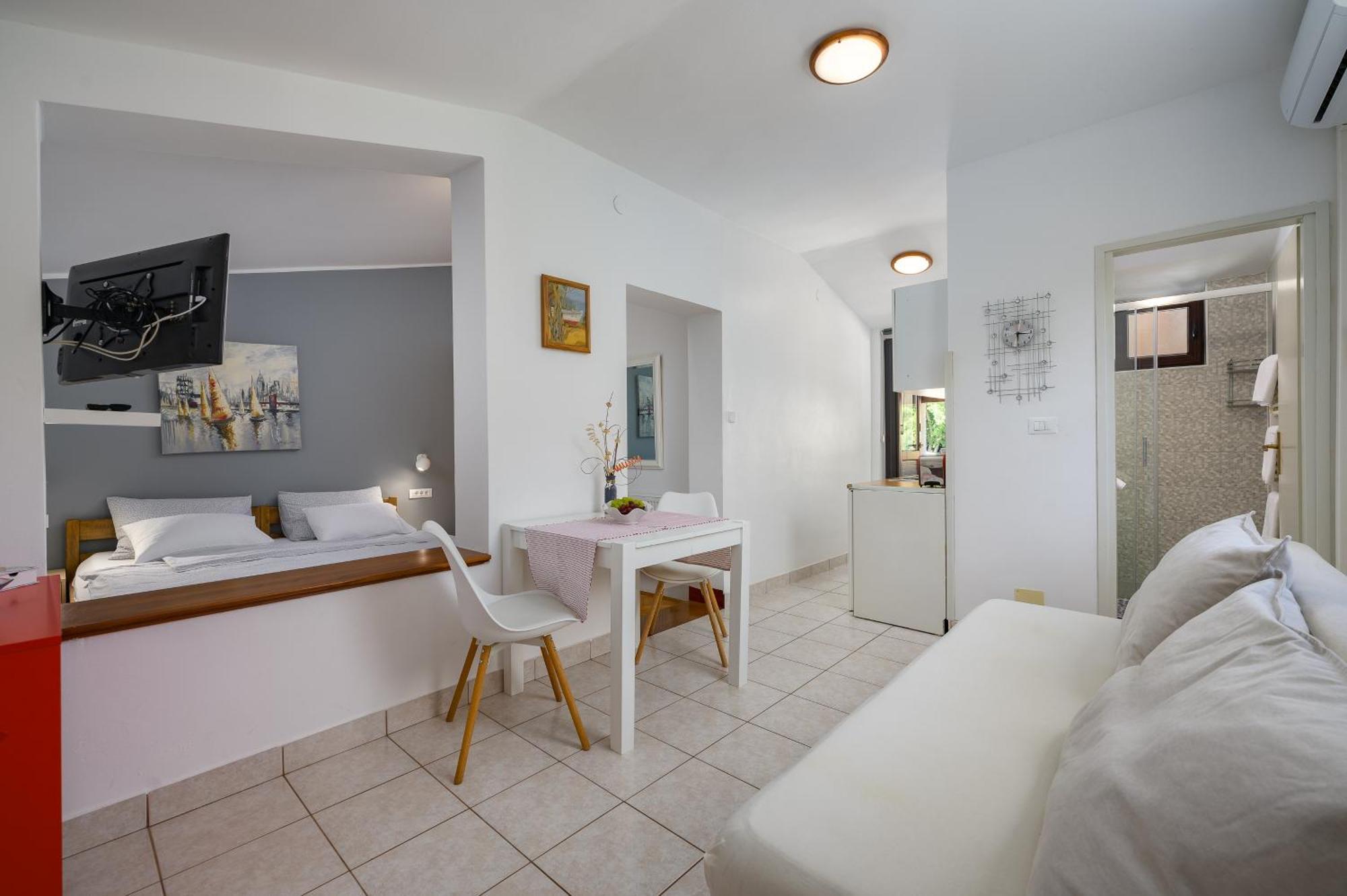 Apartments Tena Poreč Eksteriør bilde
