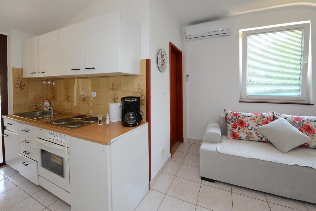 Apartments Tena Poreč Eksteriør bilde