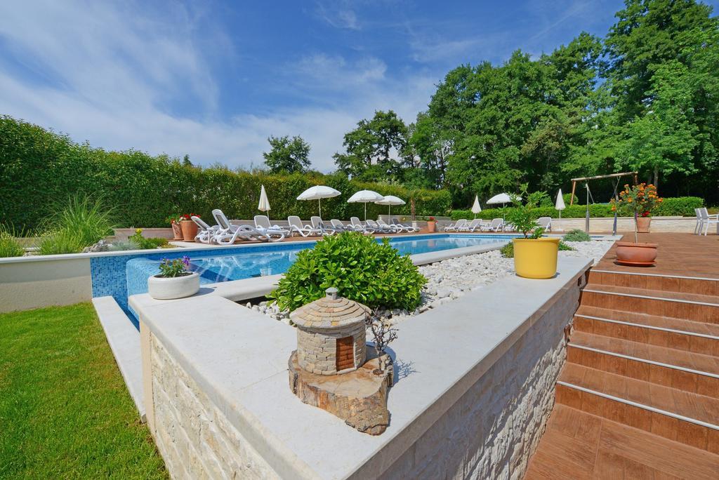 Apartments Tena Poreč Eksteriør bilde